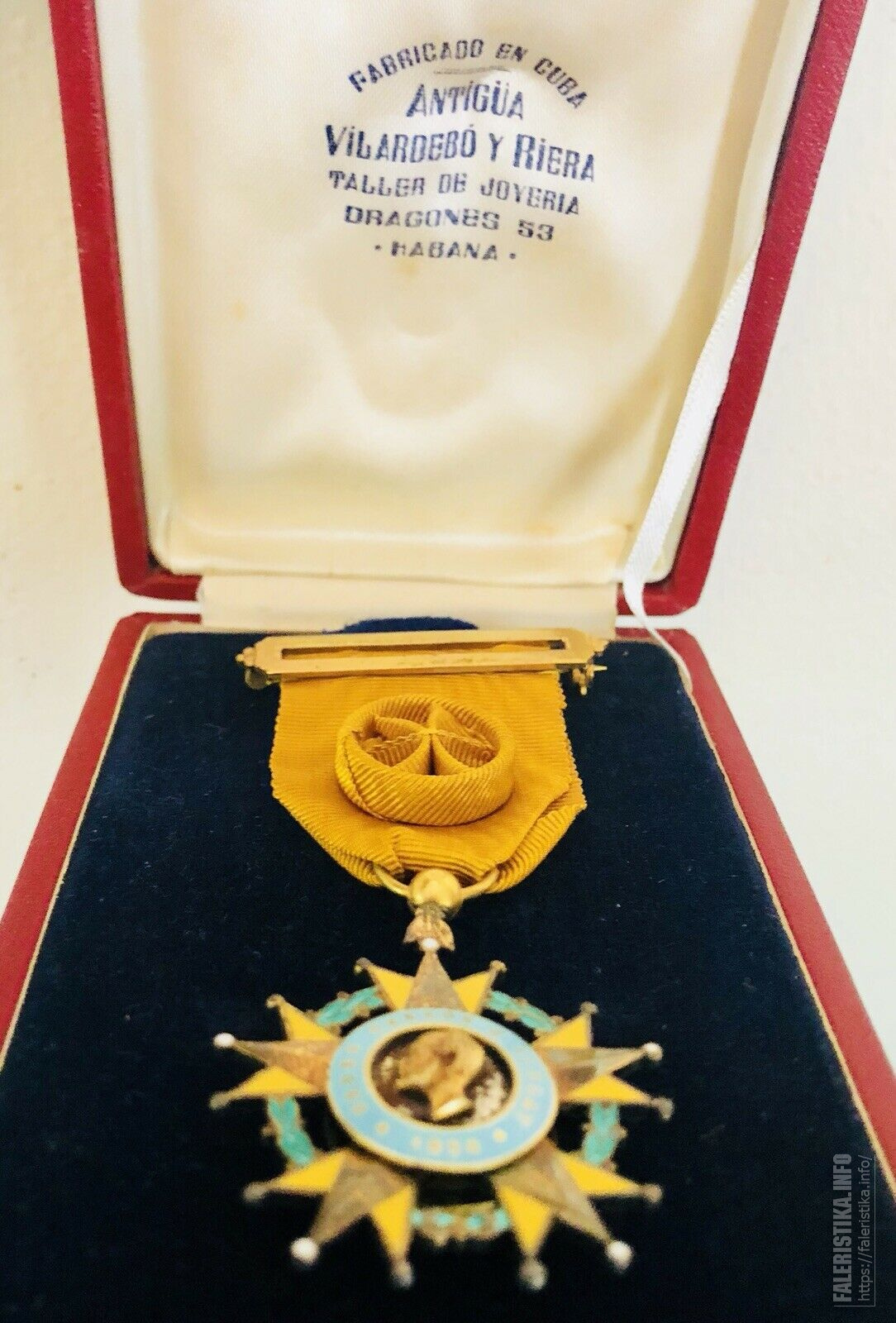 1928-Cuban-medal-CARLOS-JUAN-FINLAY-cuba-National.jpg