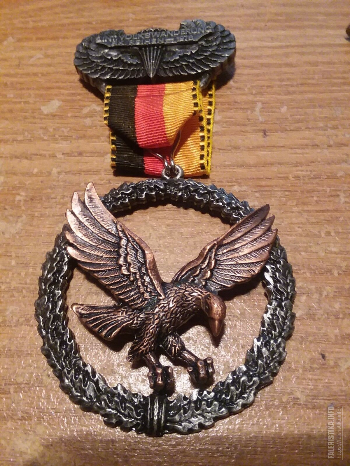 germany_BW_paratrooper_road_march_medal.jpg