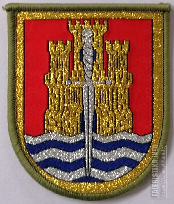 Нарукавный_знак_многоцелевой_бригады_«ГУСМАН_ЭЛЬ_БУЭНО_Х»_Сухопутных_войск_Испании.jpg