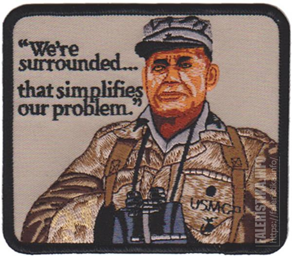 «Мы_окружены_Это_упрощает_нашу_проблему»_-_нашивка_Корпуса_морской_пехоты_США.jpg