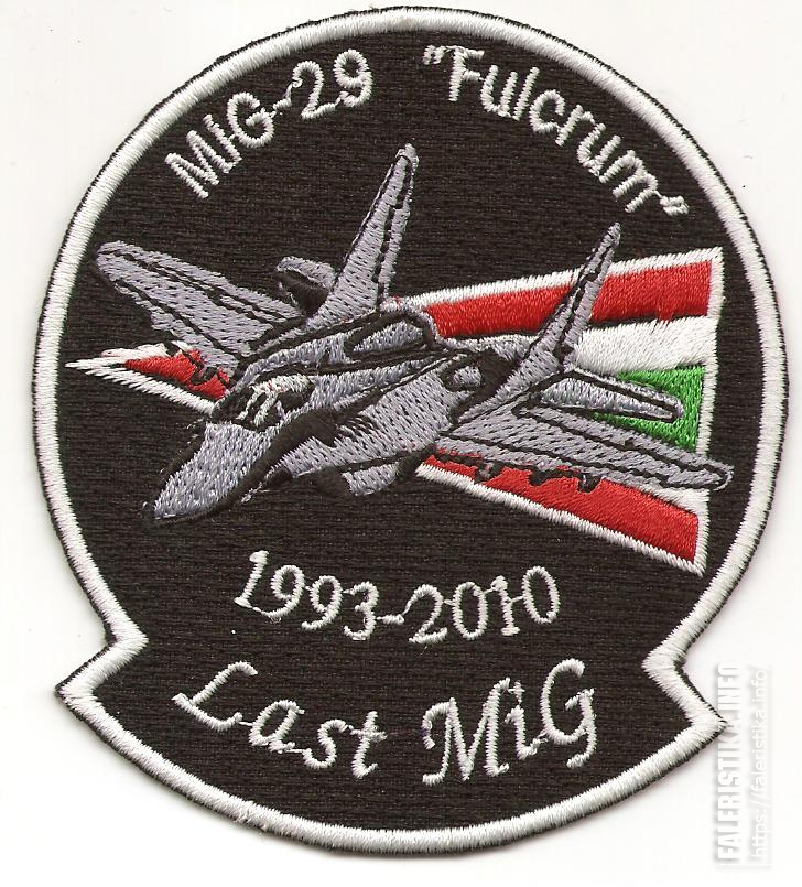 Нарукавный_знак_экипажей_МиГ-29_ВВС_Венгриигород_Кечкемет.jpg